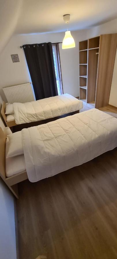 הוילה Rance Meubles De Vacances Gite 3 Cles - Les Fres, 4 A 6 Personnes Avec Une Borne Electrique Recharge Voiture Publique Accessible Sur Le Parking מראה חיצוני תמונה